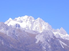 哈巴雪山.jpg