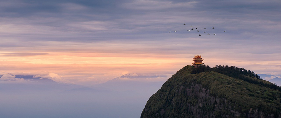 峨眉山.jpg