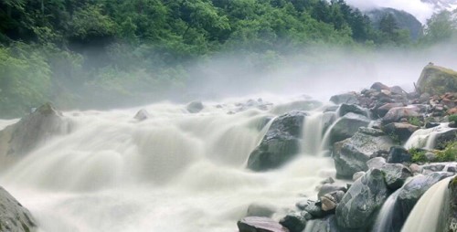 空山新雨后——雨后海螺沟