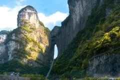 【夕阳红】岳阳楼+长沙、张家界空调双卧9日（全程0自费）